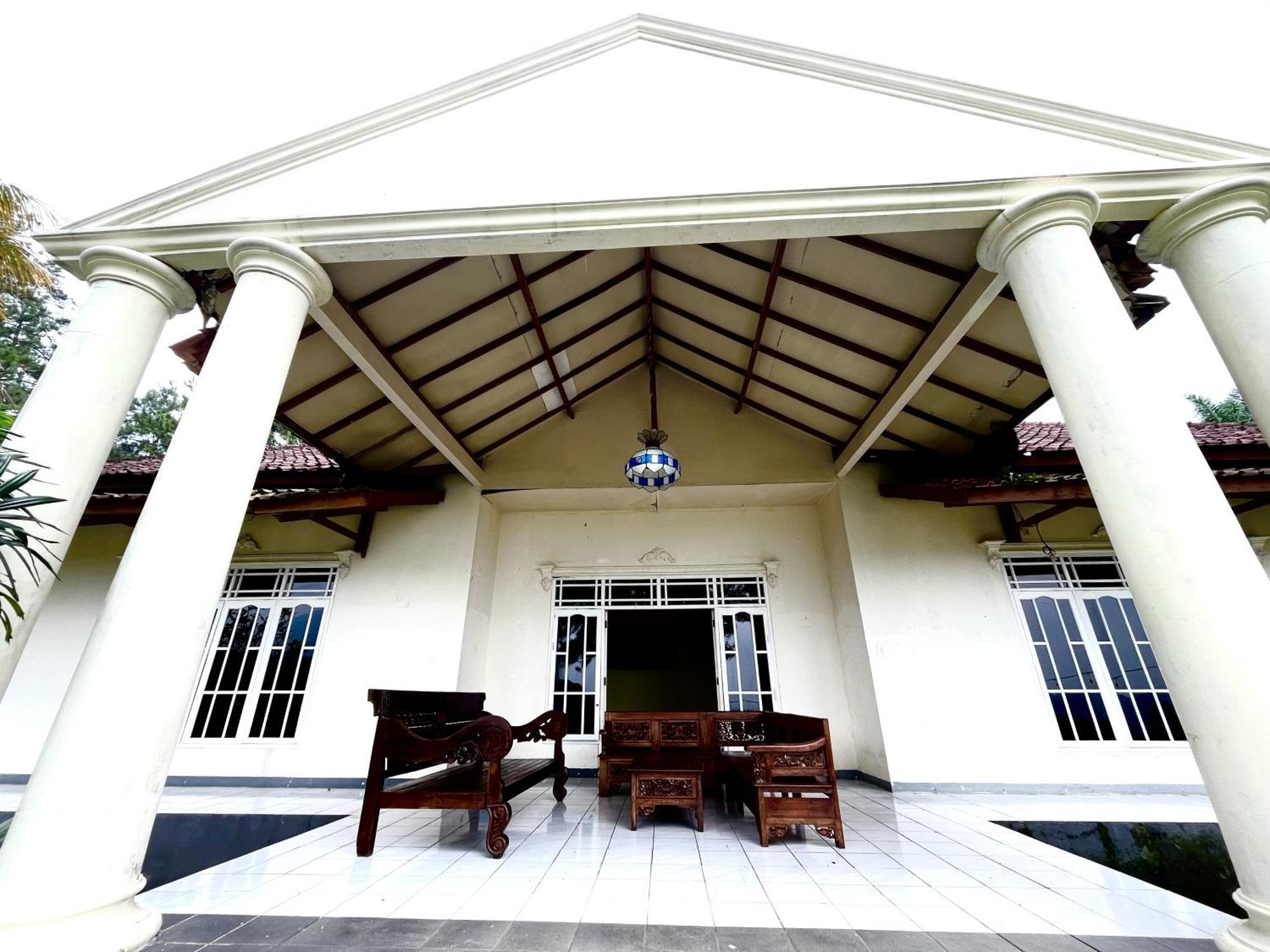 Jcc Villas, Puncak Cipayung エクステリア 写真
